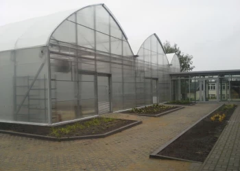 Radove zahradni foliovniky